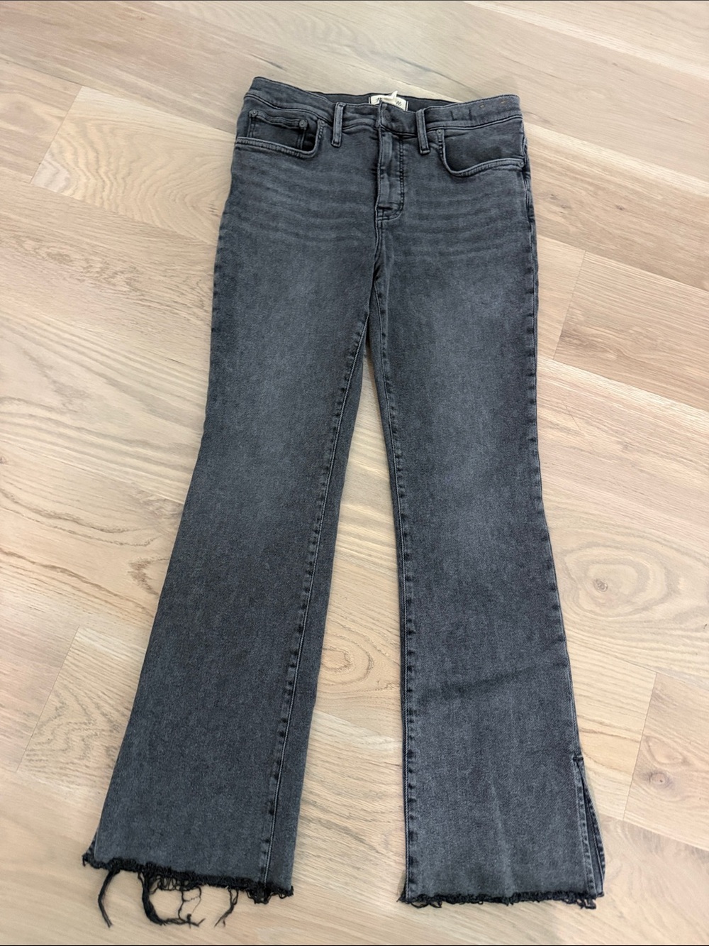 Madewell Kick Out Full Length Jeans Washed Black Raw Hem Side Slit Size 30